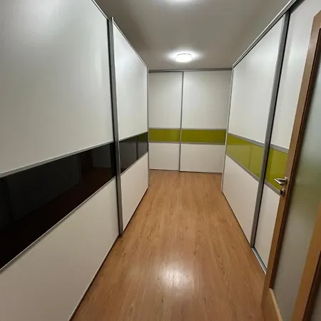 Krásné S Balkonem Appartamento *